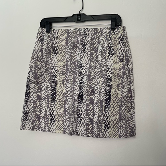 Snake Print Skirt w Pockets - Picture 12 of 14